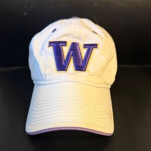 White UW Huskies Hat with Purple W Emblem. Adjustable back.